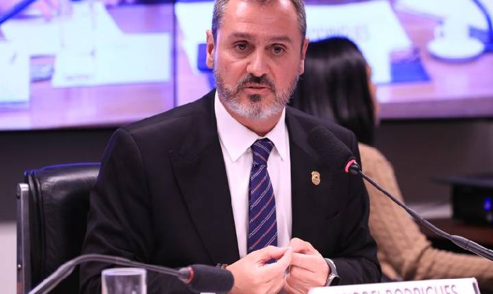 Caso Marielle seria inviável de apurar sem autonomia da PF, diz Andrei