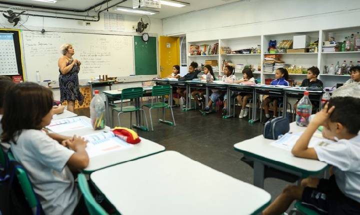 STF analisa se recreio integra jornada de trabalho de professores