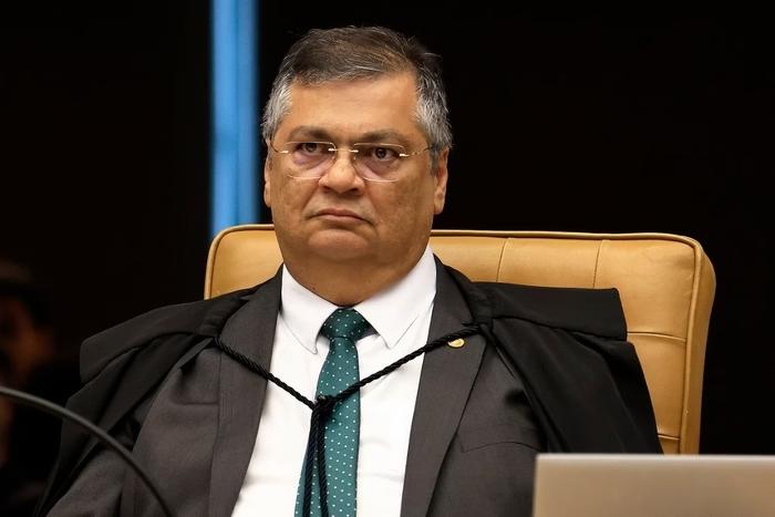 Flávio Dino diverge de Alexandre de Moraes e vota contra Globo em casos de Carf e Receita