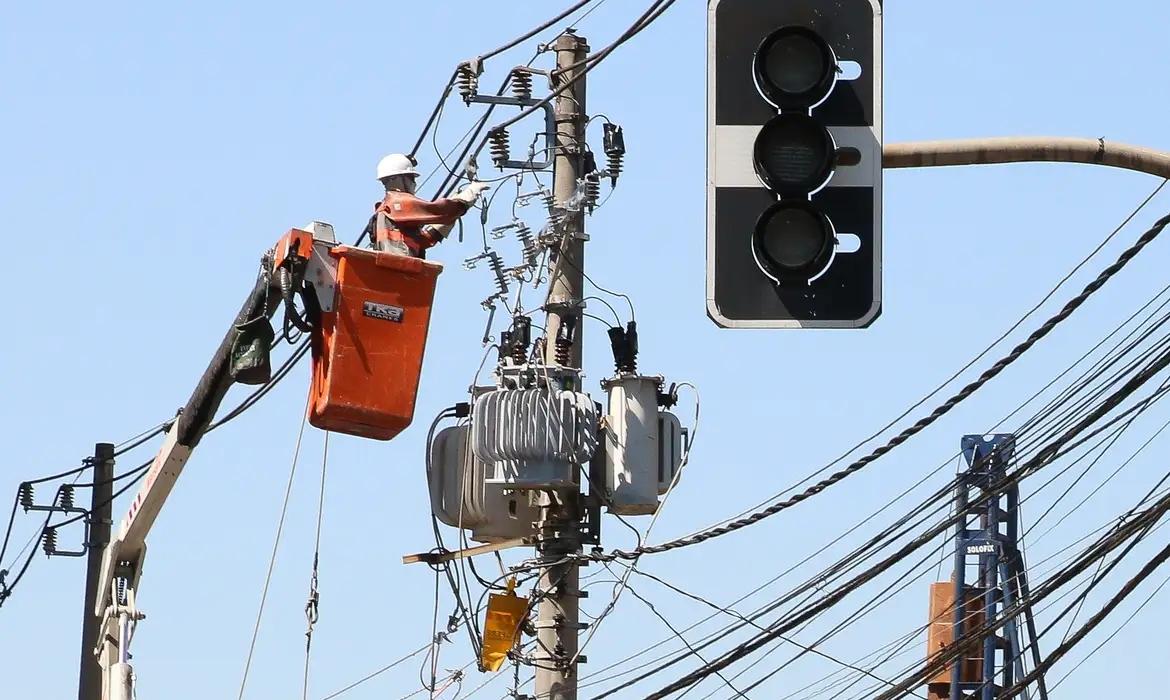 Maranhão tem 18 ações judiciais por dia devido a problemas no fornecimento de energia elétrica