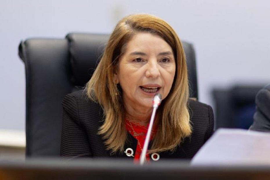 Iracema Vale prorroga contrato sem licitação de R$ 14 milhões com empresa de aluguel de carros