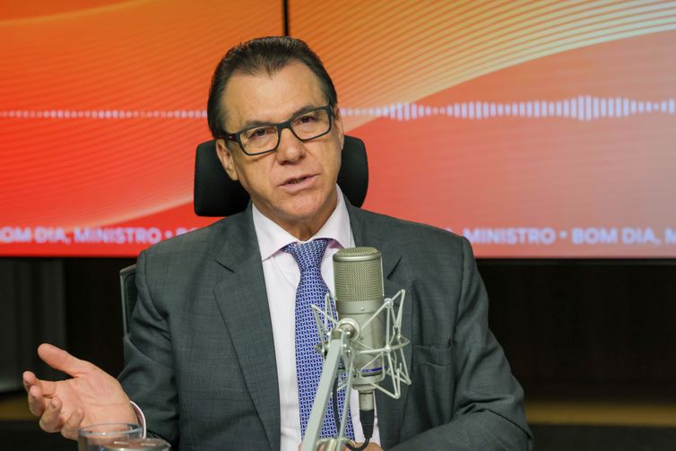 Marinho defende mobilização popular como pressão contra escala 6 por 1