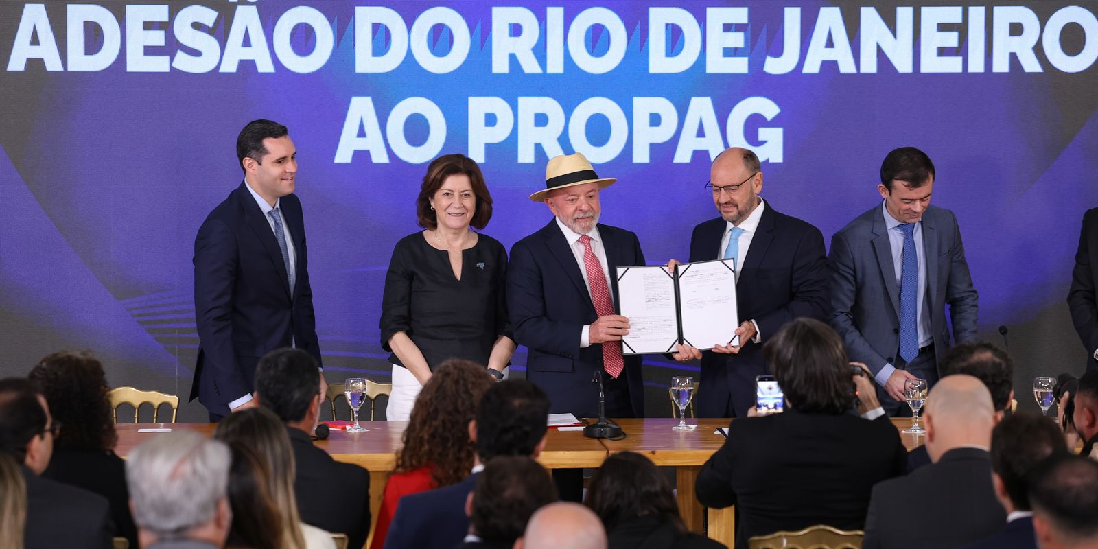 Rio de Janeiro reduz dívida do estado em R$ 40 bilhões com adesão ao Propag