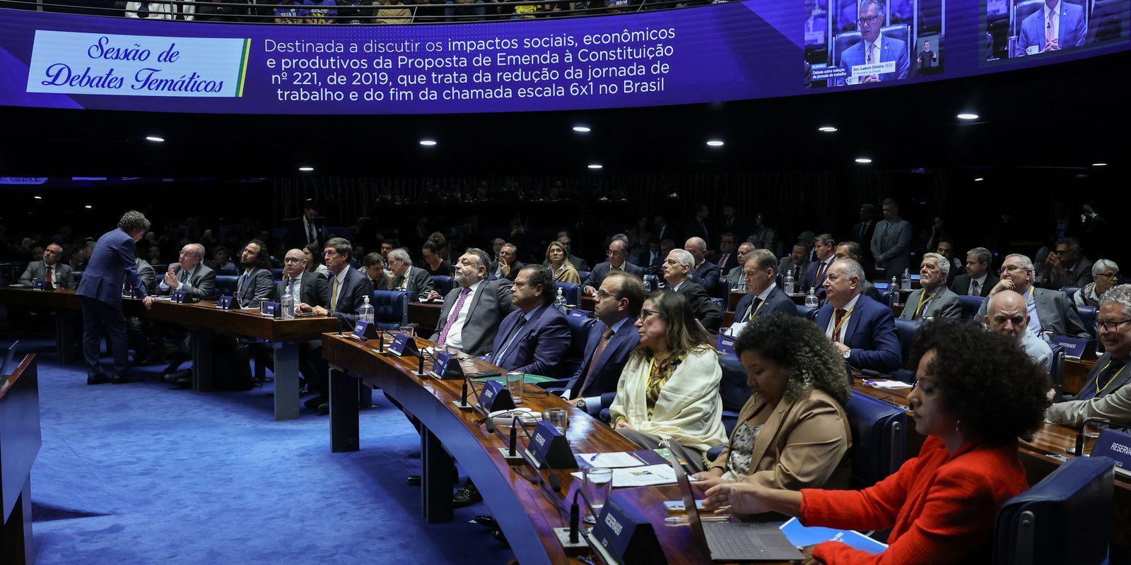Senado debate PEC 6x1 sobre jornada de trabalho; empresários e sindicatos divergem sobre impacto econômico
