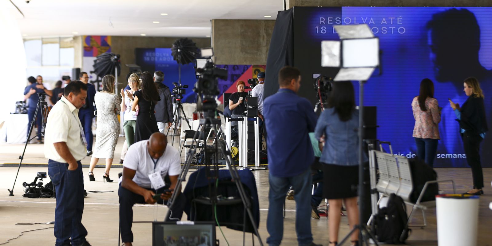 FNDC exige compromisso de candidatos com a comunicação democrática