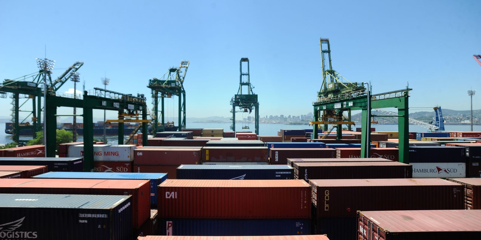 Brasil e EUA marcam reunião para debater tarifaço comercial