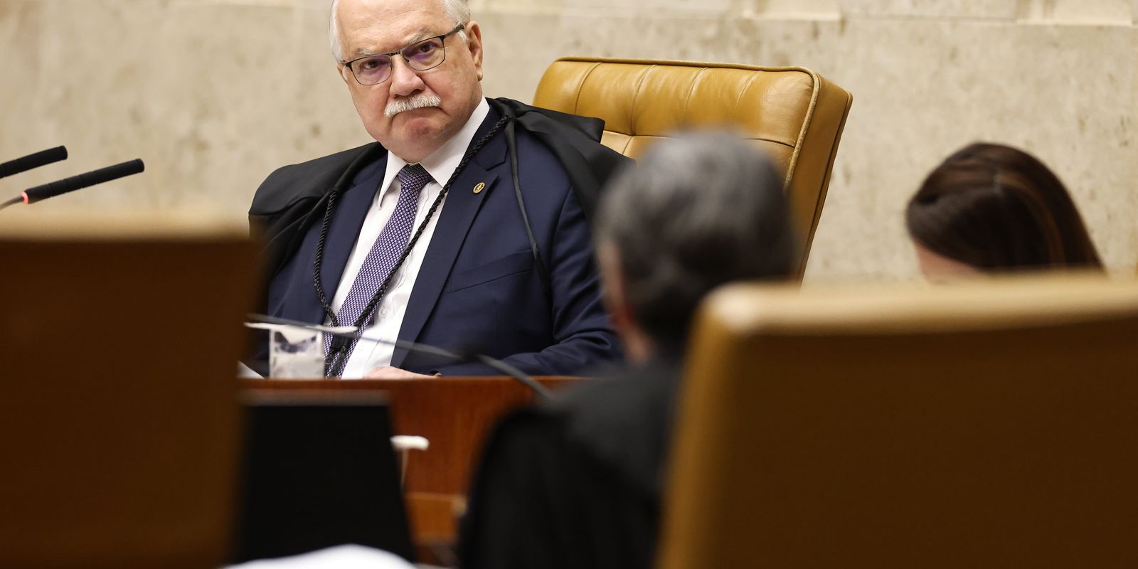 Fachin adia julgamento sobre atuação de Mendonça no caso Master