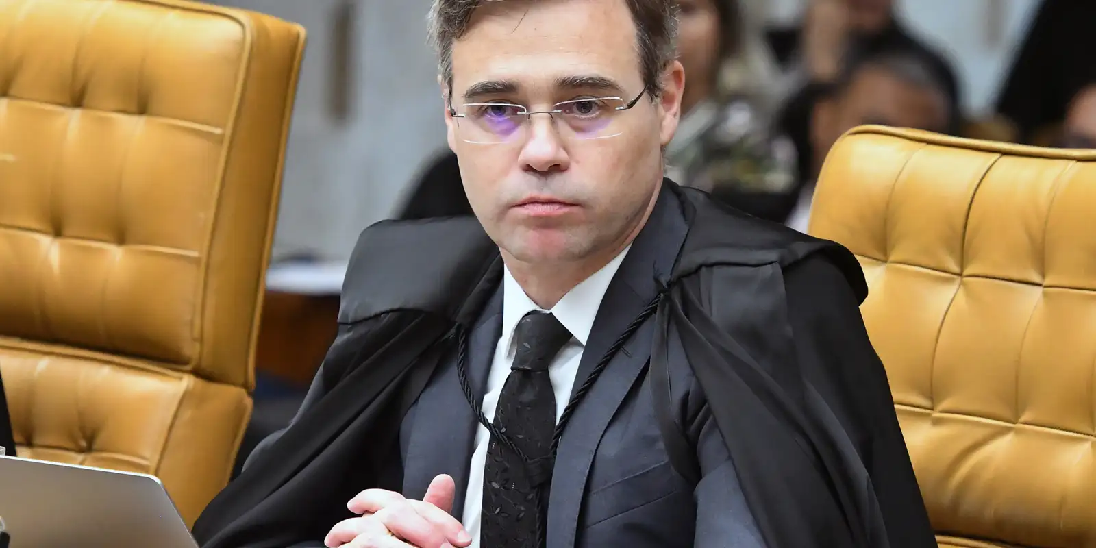 André Mendonça suspende multas sobre saúde mental no trabalho por 90 dias