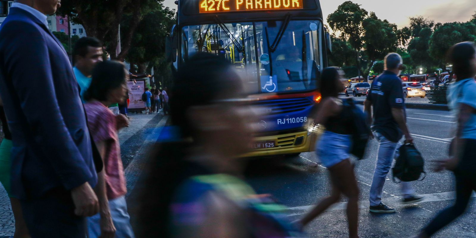 Solidão e exaustão explicam a alta taxa de abstenção nas urnas no Brasil