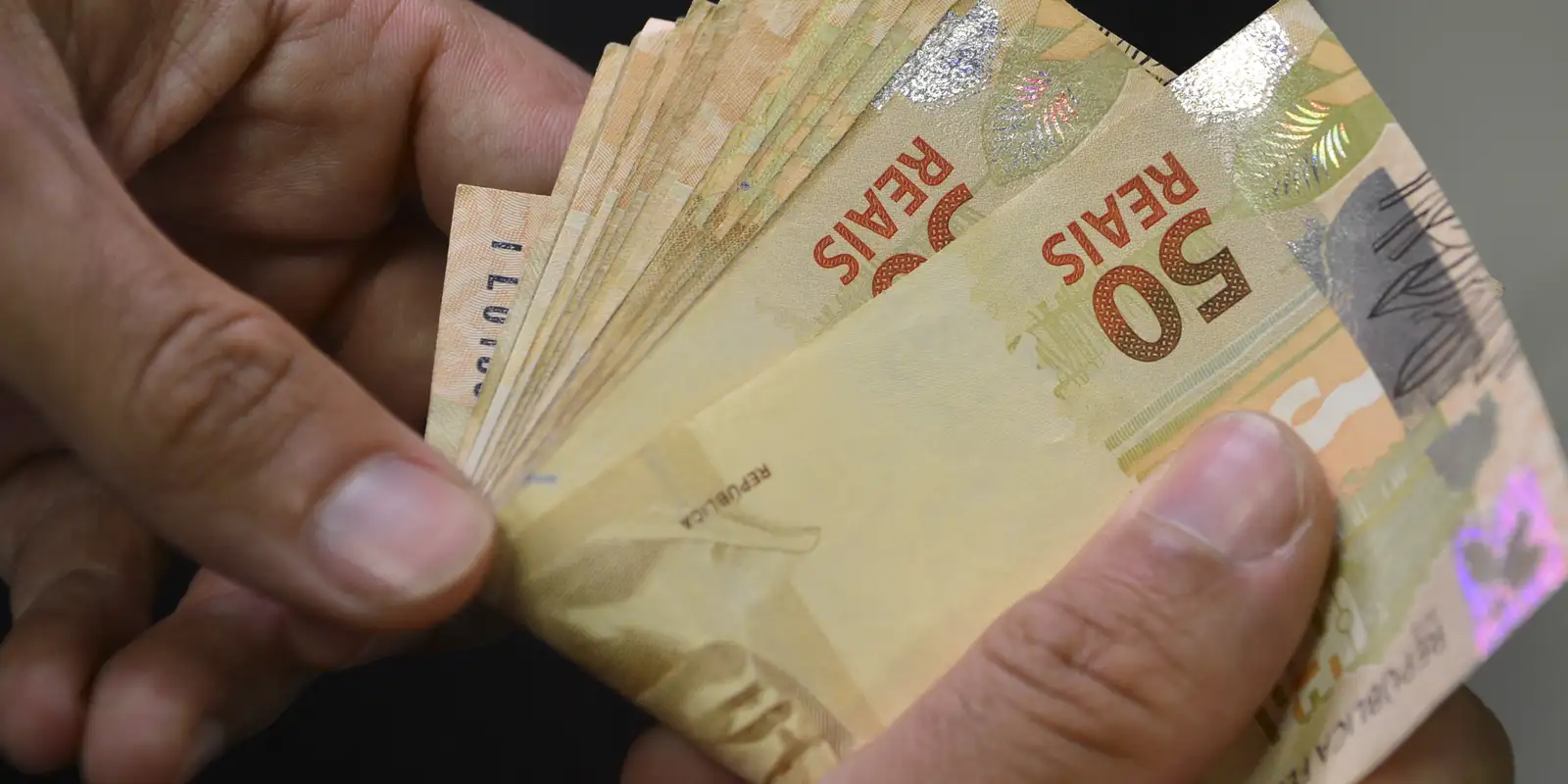 Desenrola 3.0: governo vai comprar carteiras de dívidas para dar descontos
