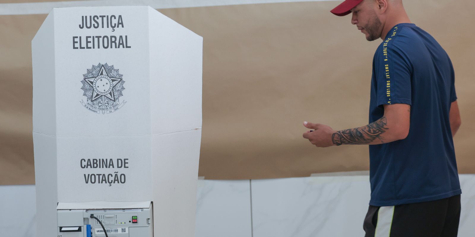 Colinha eleitoral: prepare papel e caneta para votar na urna com segurança