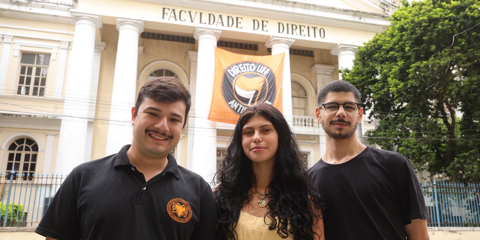 Ato de estudantes da UFF iniciou onda de protestos após o primeiro turno