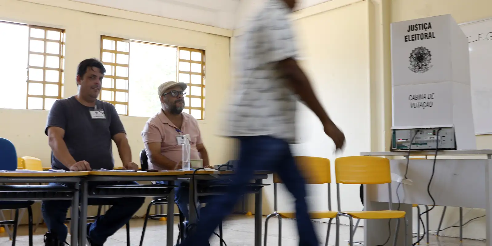Cerca de 158,7 milhões de eleitores vão às urnas nas eleições de 2026