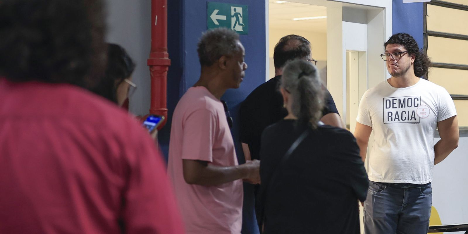 Primeiro turno das eleições: eleitores têm até as 17h para votar