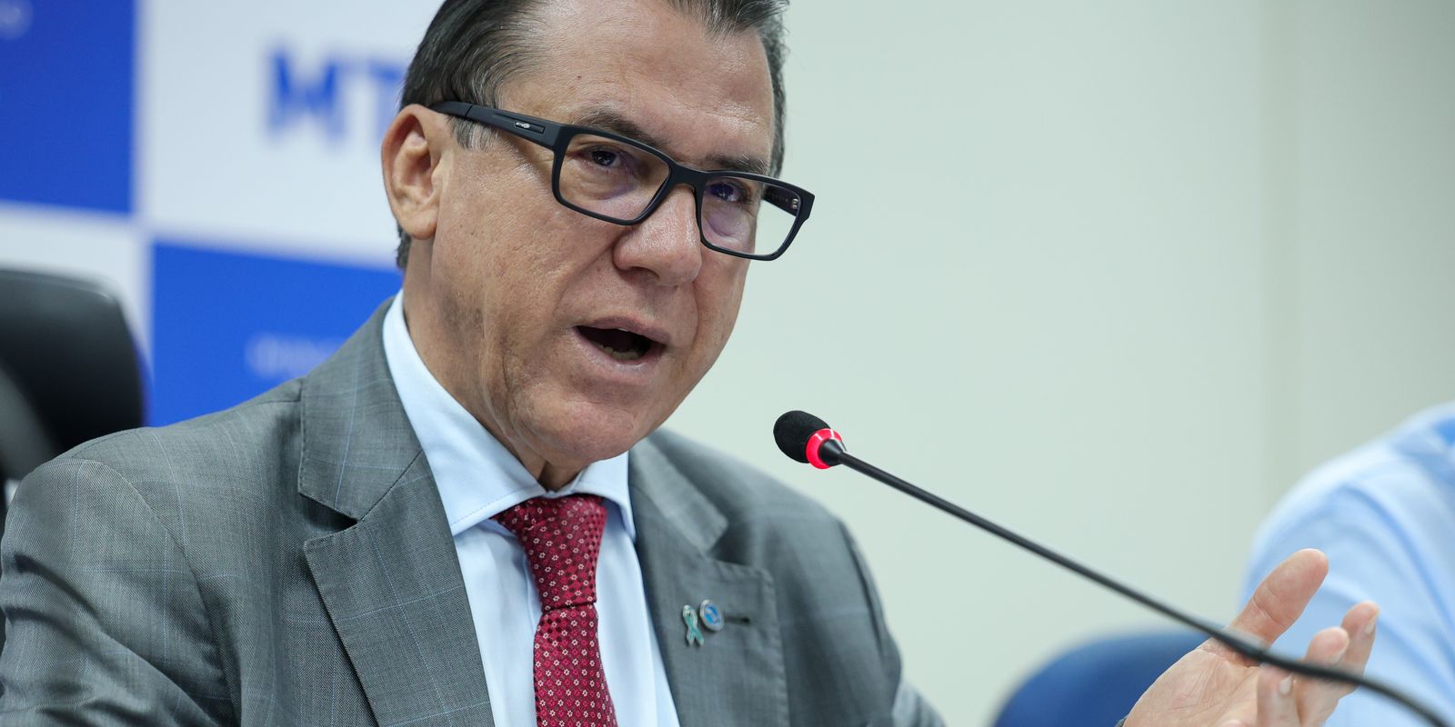 Governo quer proibir crédito público para empresa acusada de assédio eleitoral
