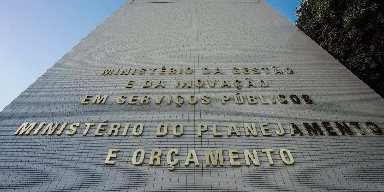 Governo libera crédito suplementar para saúde e assistência social