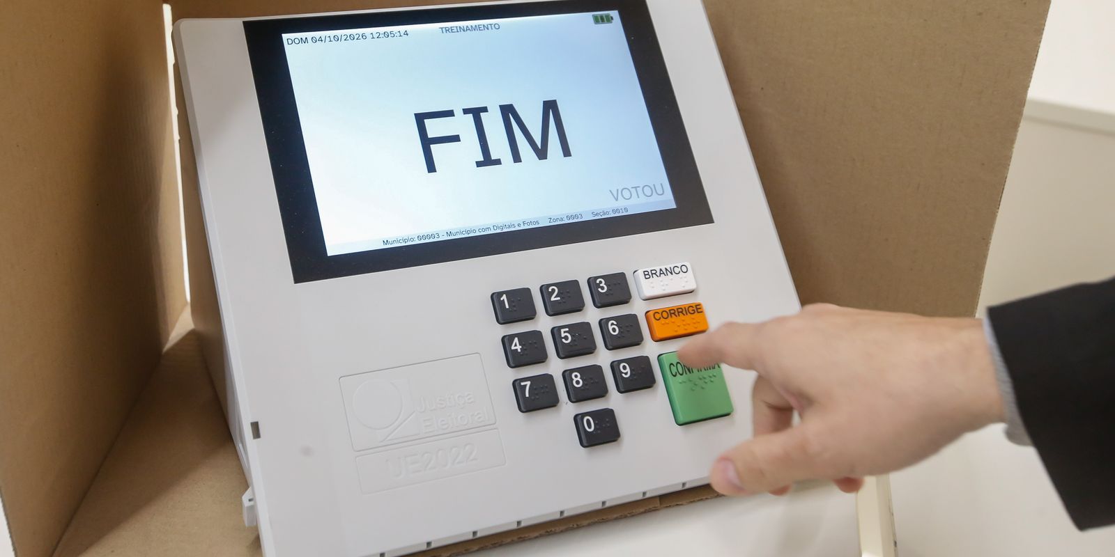 Urnas eletrônicas: 467 equipamentos são trocados nas primeiras horas de votação