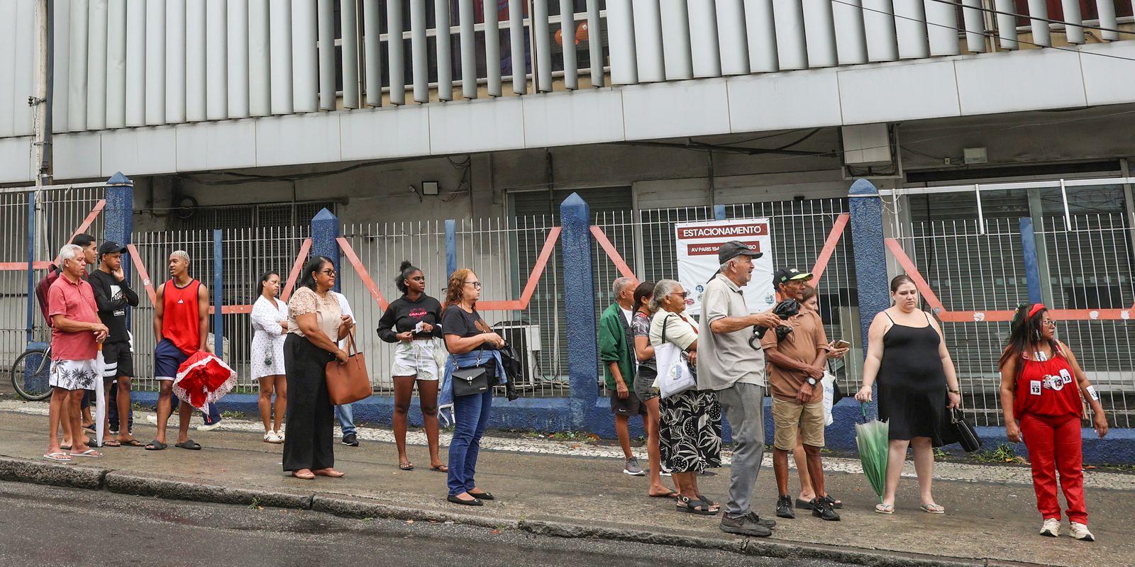 Policial militar é preso por crime eleitoral ao vender voto no Rio