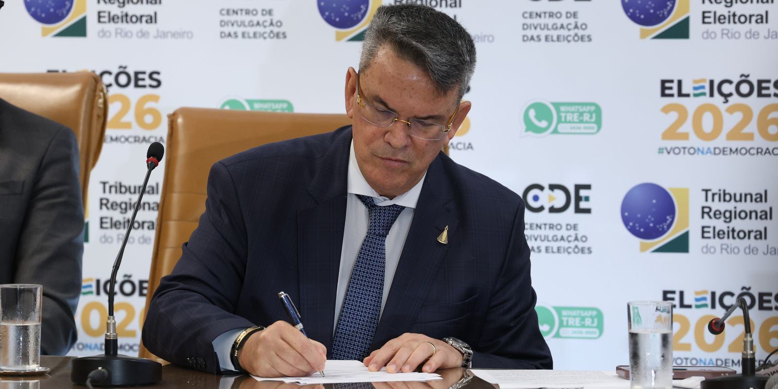 TRE-RJ decide pedir tropas federais para o segundo turno das eleições