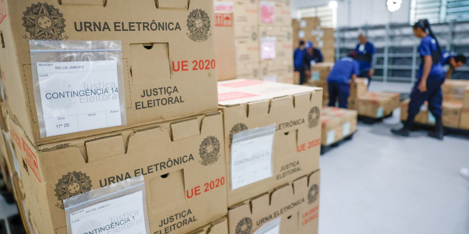 Justiça eleitoral distribui urnas eletrônicas e realiza testes de segurança