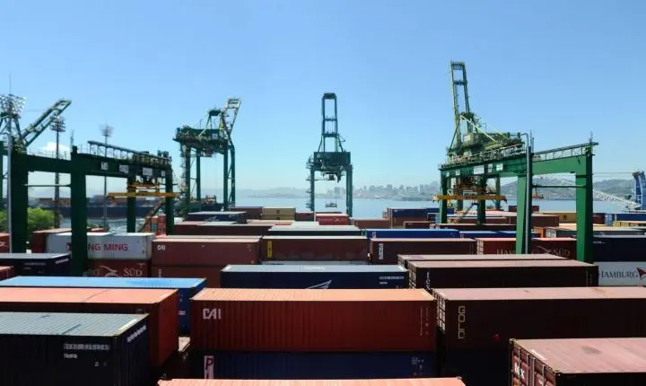 Balança comercial registra superávit de US$ 7,74 bilhões em setembro