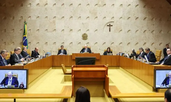 Dino e Zanin defendem julgamento no STF simultâneo para Moraes e Mendonça