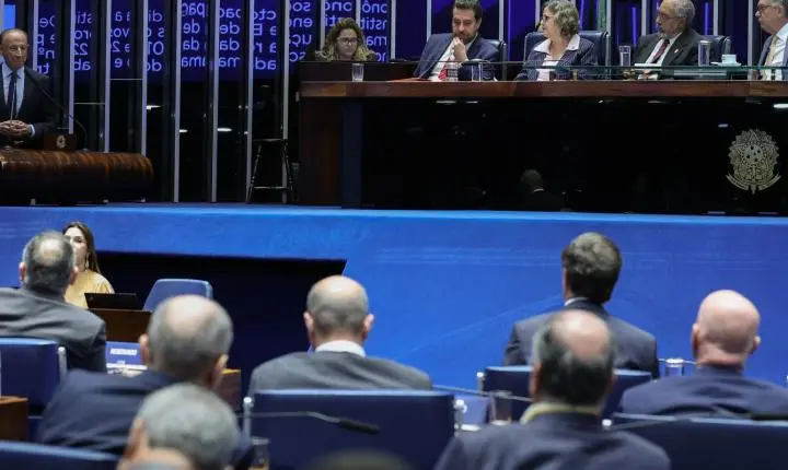 Fim da escala 6x1 avança no Senado: veja o cronograma de votação e os impactos