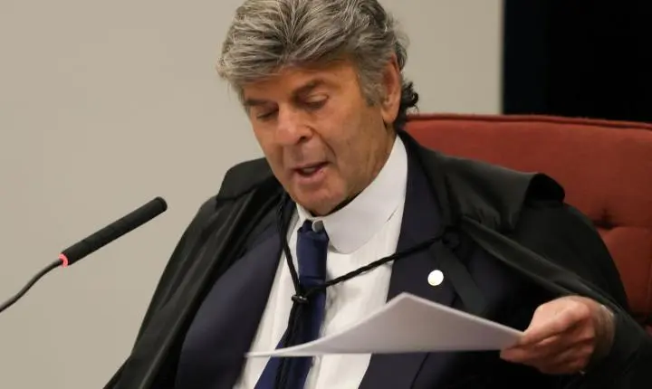 Luiz Fux vai relatar ação sobre idas de esposa de Alexandre de Moraes ao Senado