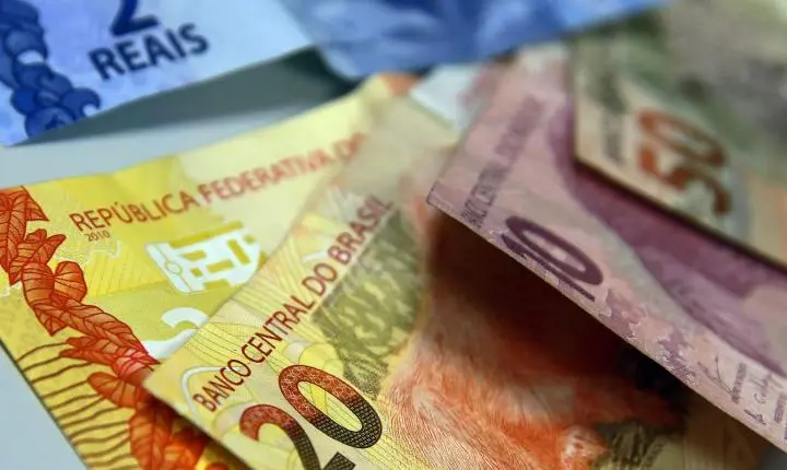 Juros e inadimplência das famílias sobem em agosto, aponta Banco Central