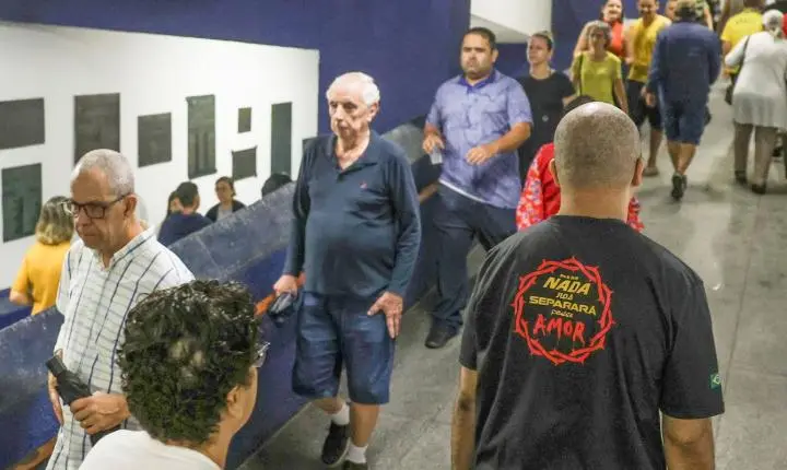 Eleitores idosos priorizam a cidadania no segundo turno das eleições no Rio