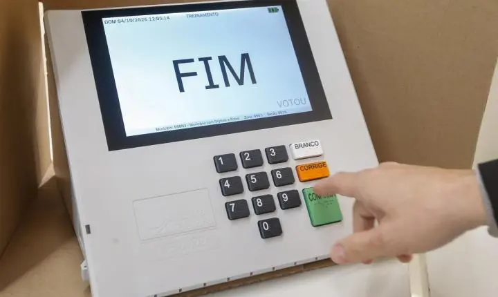 Urnas eletrônicas: 467 equipamentos são trocados nas primeiras horas de votação