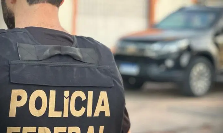 PF investiga crimes eleitorais com broches de câmera no Rio de Janeiro