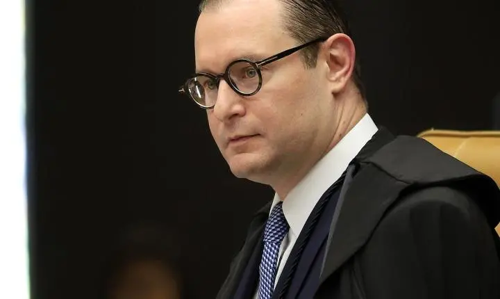 Zanin solicita a Fachin dados completos do celular de Daniel Vorcaro apreendido na Operação Compliance Zero