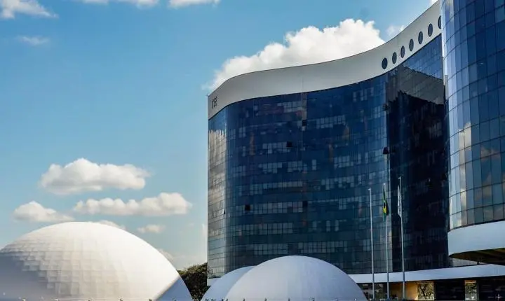 TSE rejeita pedido da campanha de Flávio para bloquear postagens de sindicatos