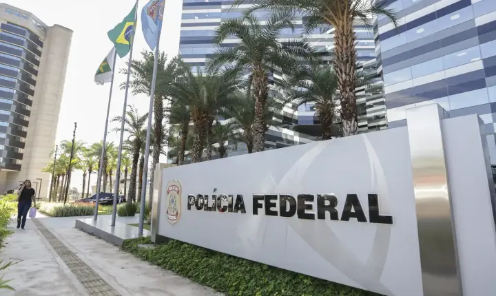 Polícia Federal garante integridade do celular de Daniel Vorcaro e pode disponibilizar dados a ministros do STF